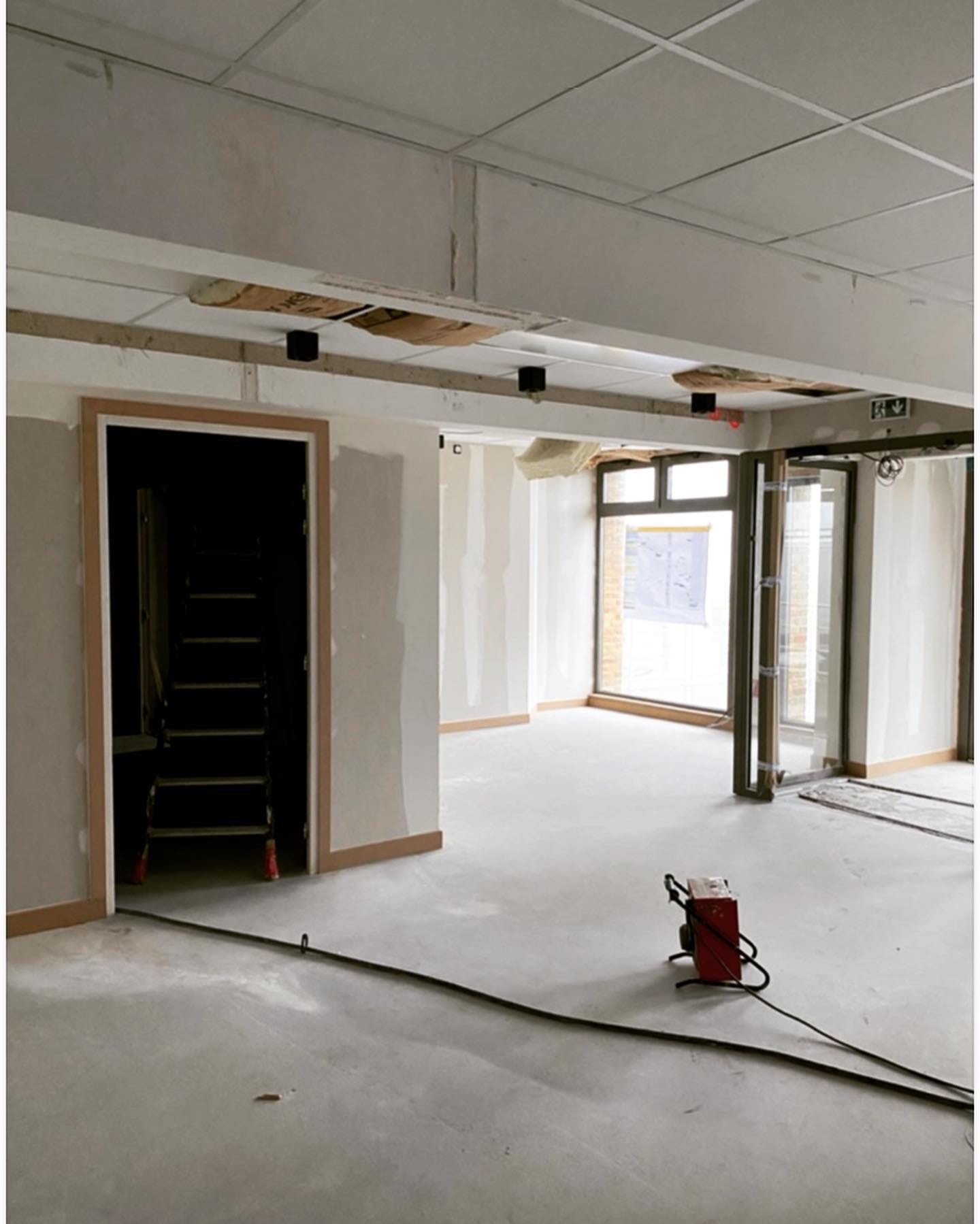 Chantier SDD en cours — aménagement de local commercial à Téteghem